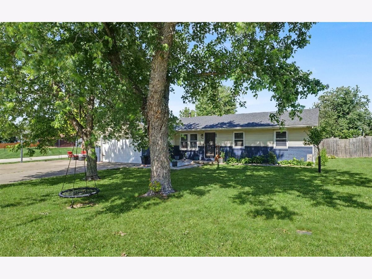  For Sale Mahomet Illinois, 1202 Robin Road