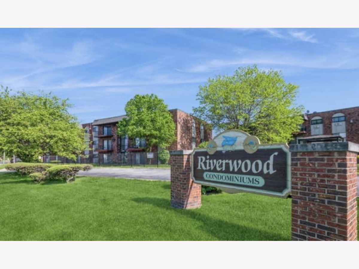  For Sale Riverdale Illinois, 13715 Stewart Avenue
