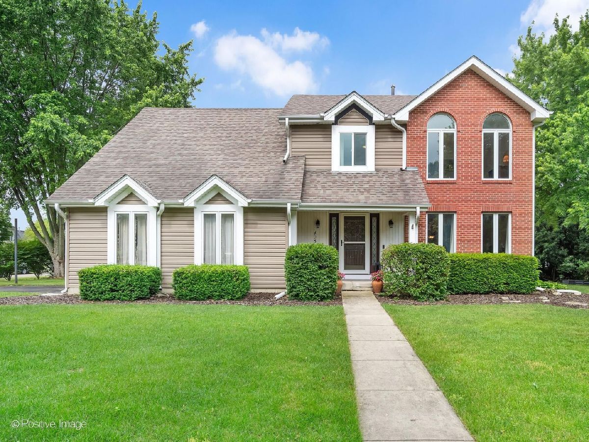  For Sale Batavia Illinois, 405 Blackhawk Drive