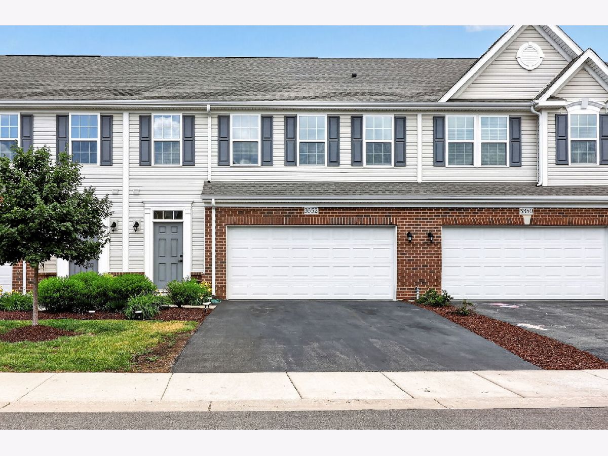  For Sale Montgomery Illinois, 3352 Helene Reider Drive