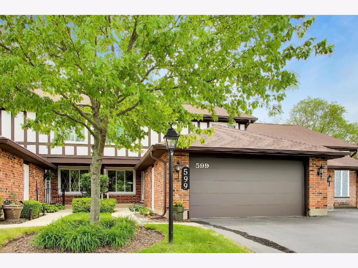 For Sale Crystal Lake Illinois, 599 Saint Andrews Court