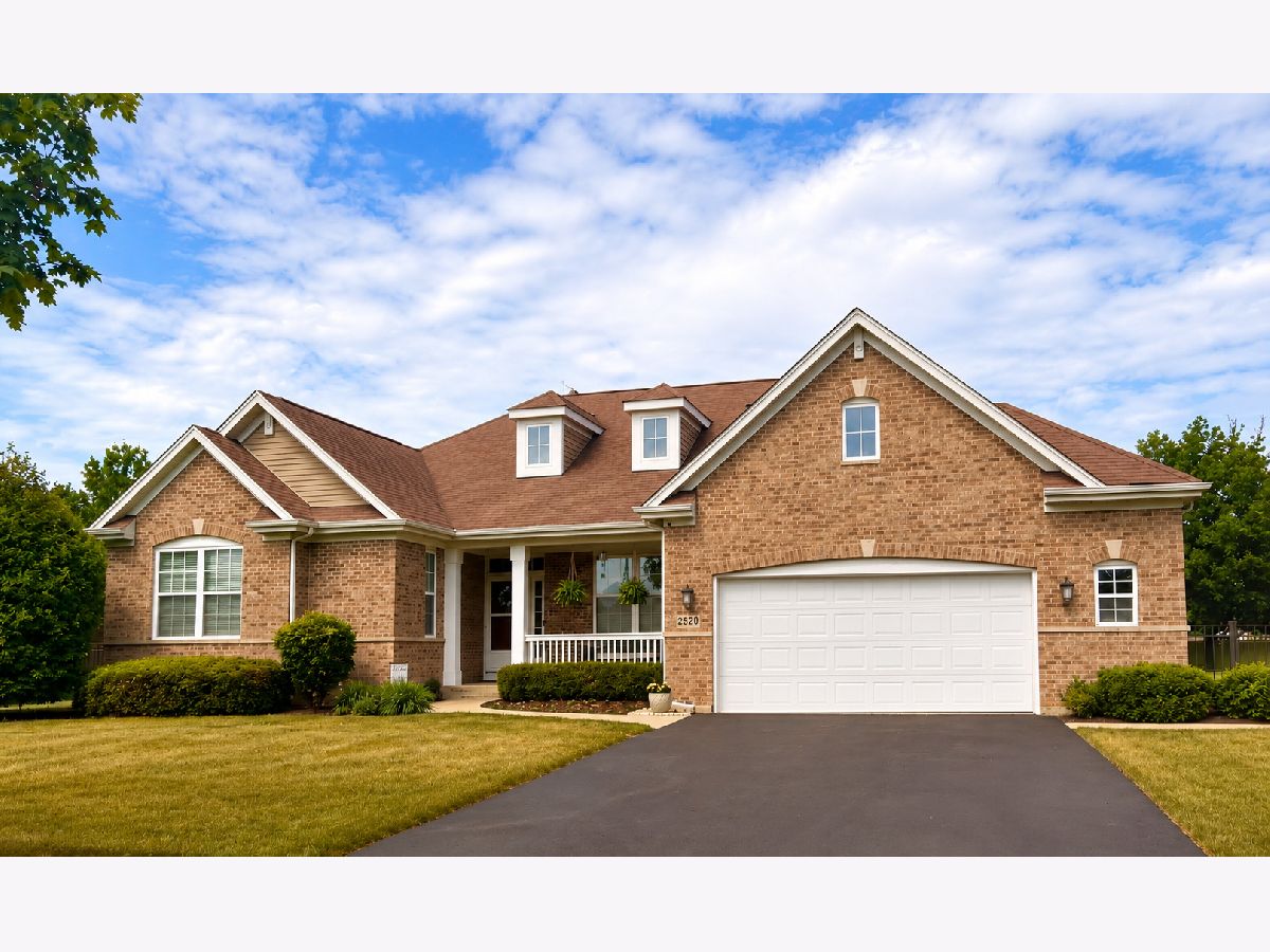  For Sale Mchenry Illinois, 2520 Wall Street