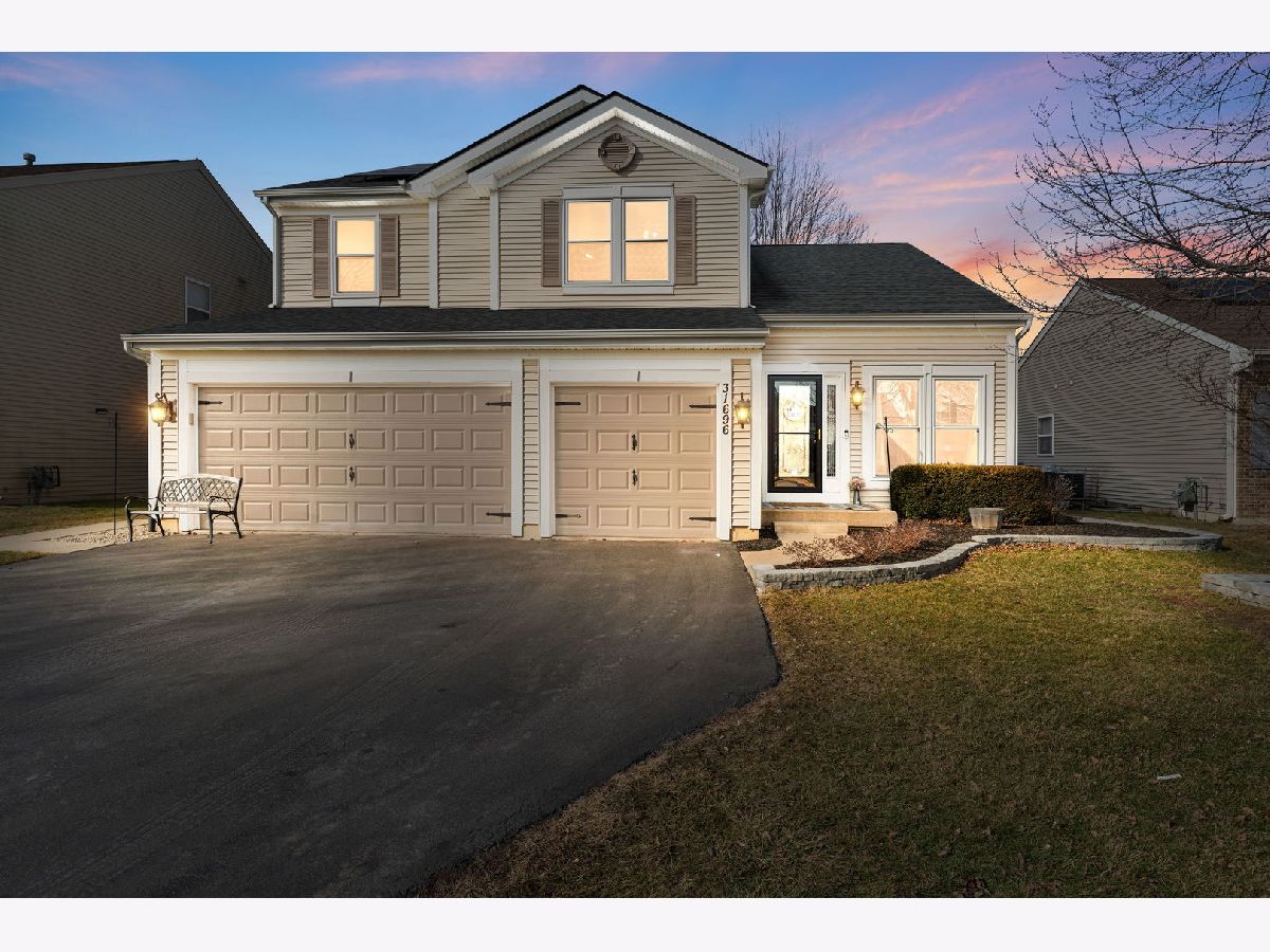  For Sale Lakemoor Illinois, 31696 Borre Drive