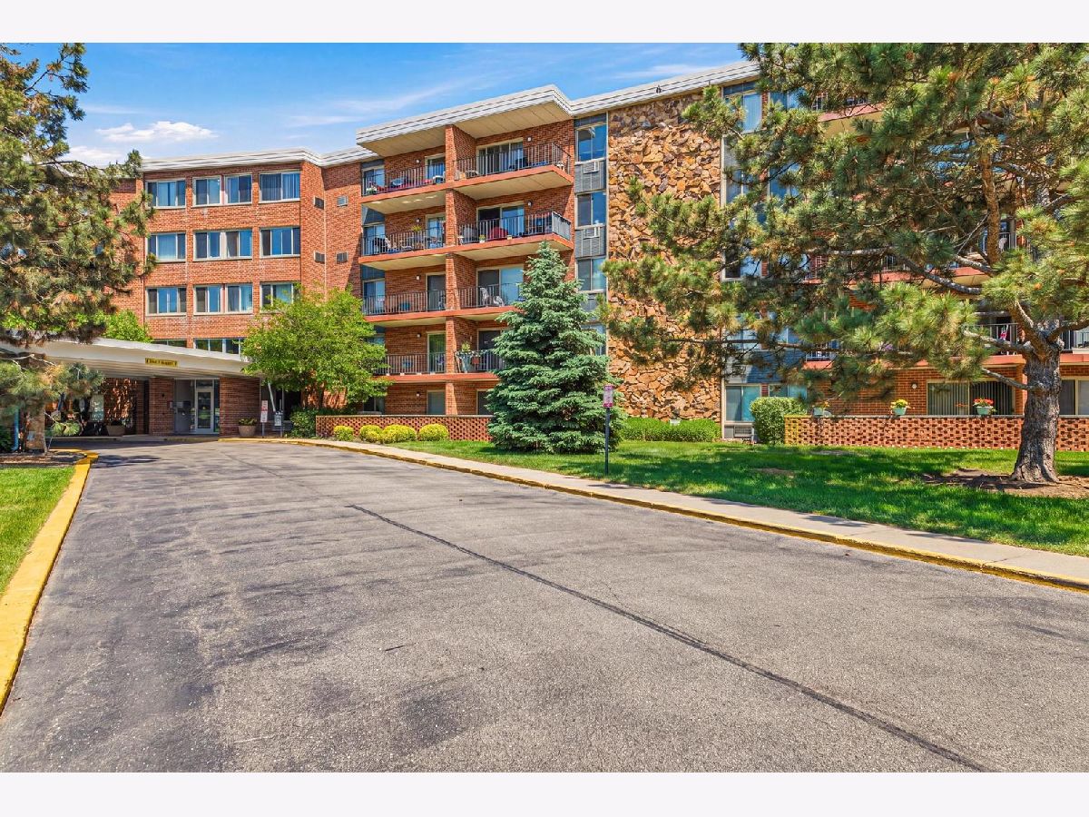  For Rent Prospect Heights Illinois, 16 Old Willow