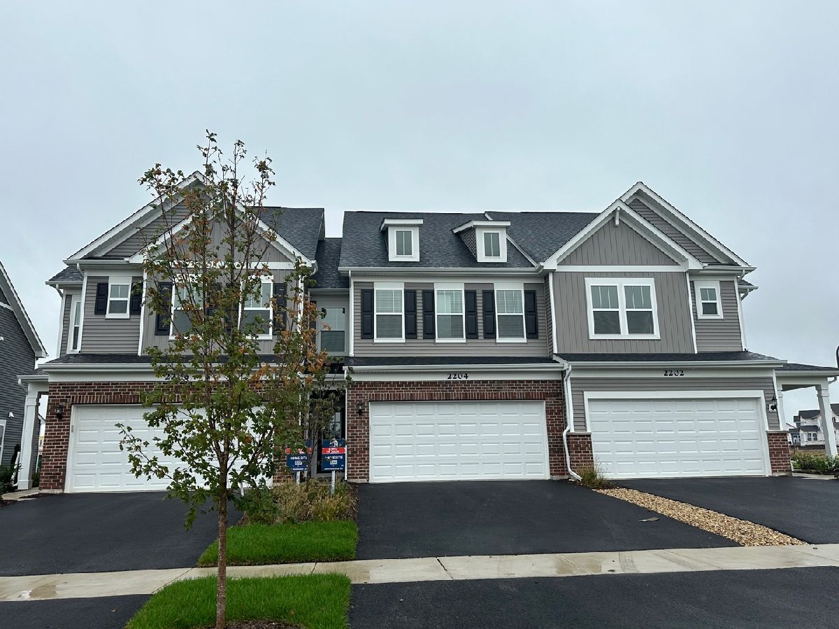  Rented Naperville Illinois, 2204 Horseshoe