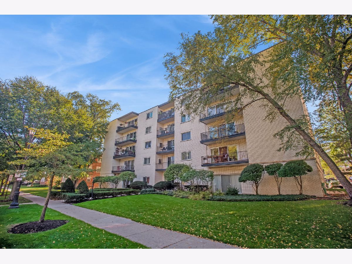  For Sale Evanston Illinois, 820 Oakton Street