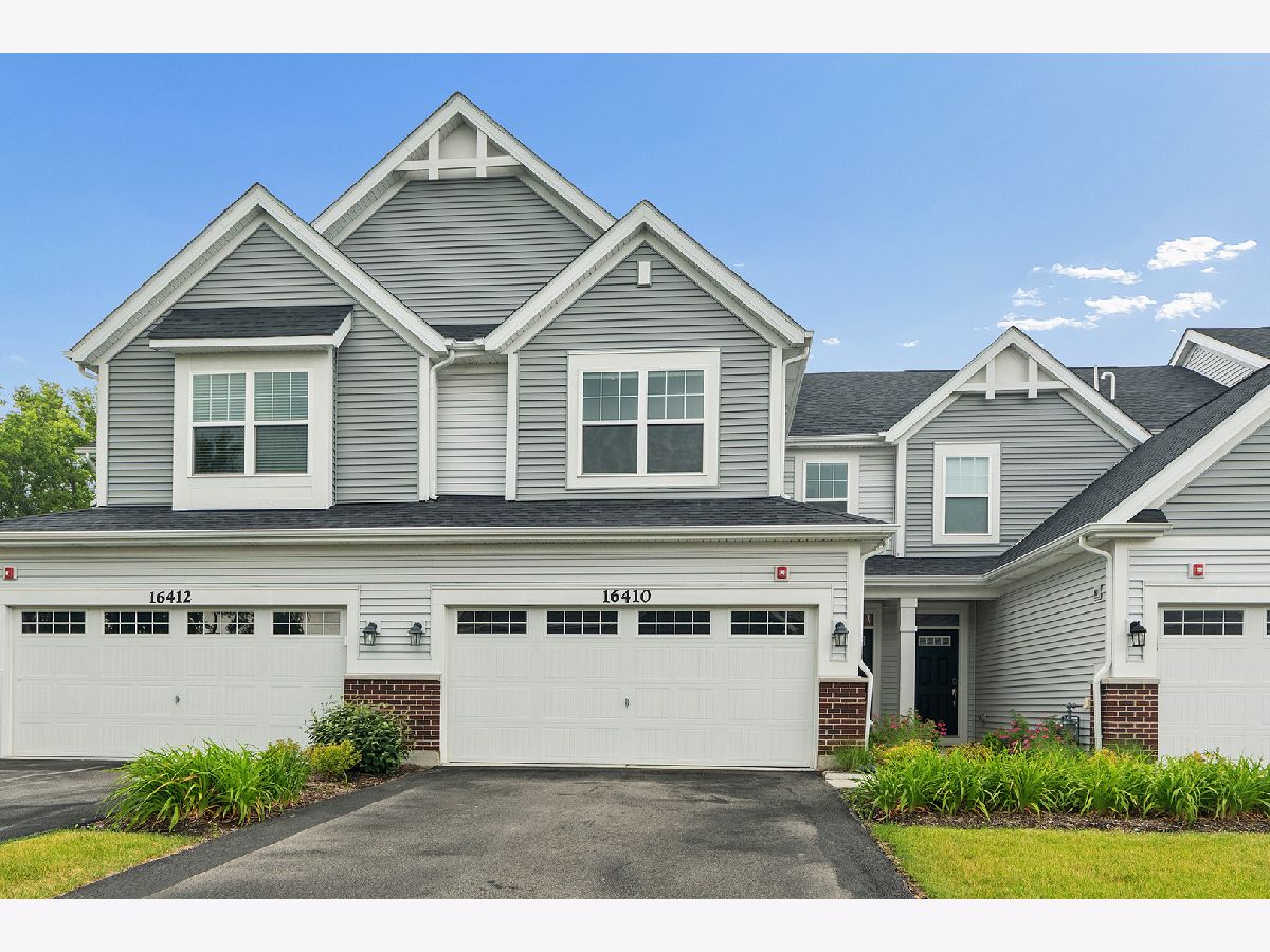 Condos & Townhomes For Sale The Townes At Silo Bend Lockport Illinois, 16410 Wheatgrass Street