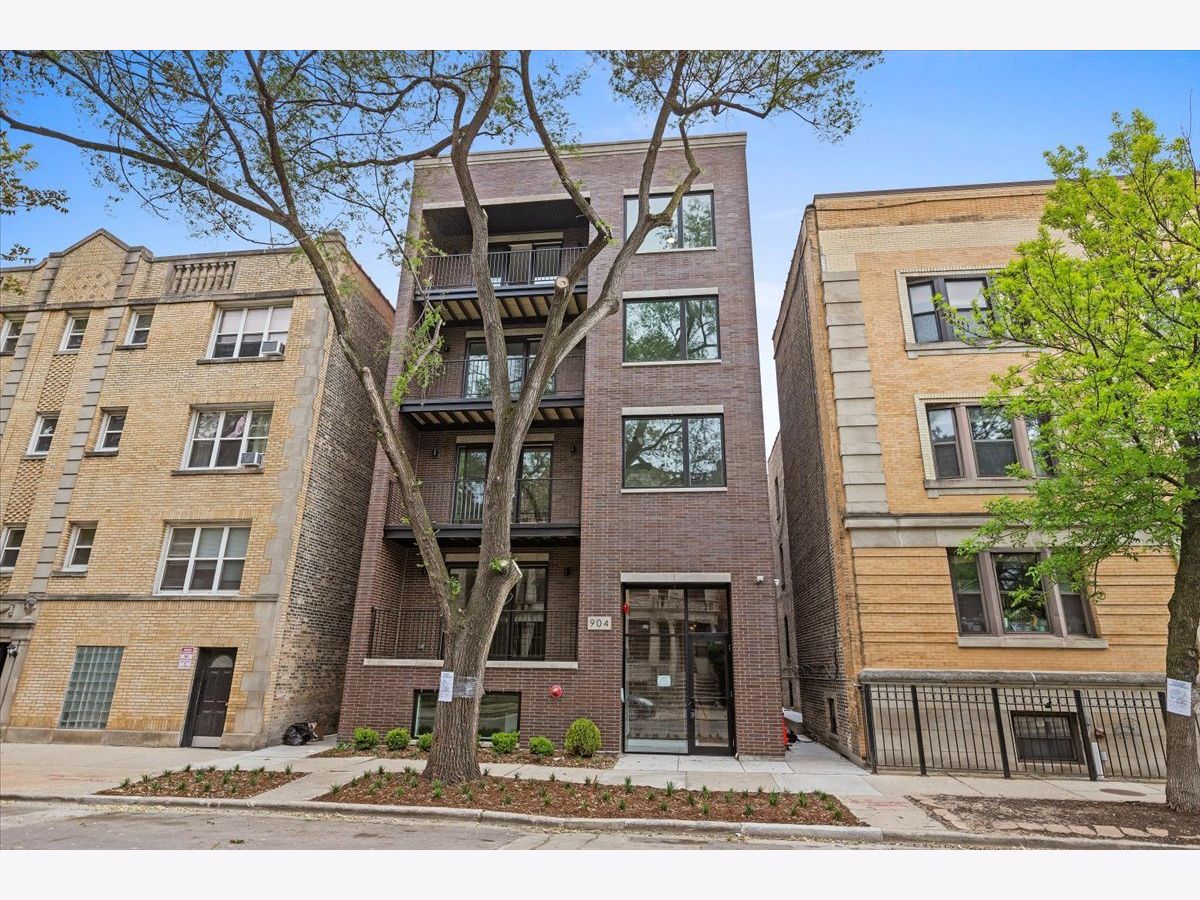  Rented Chicago Illinois, 904 Dakin