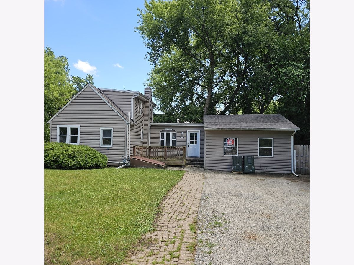  For Sale Round Lake Beach Illinois, 611 Golfview Drive