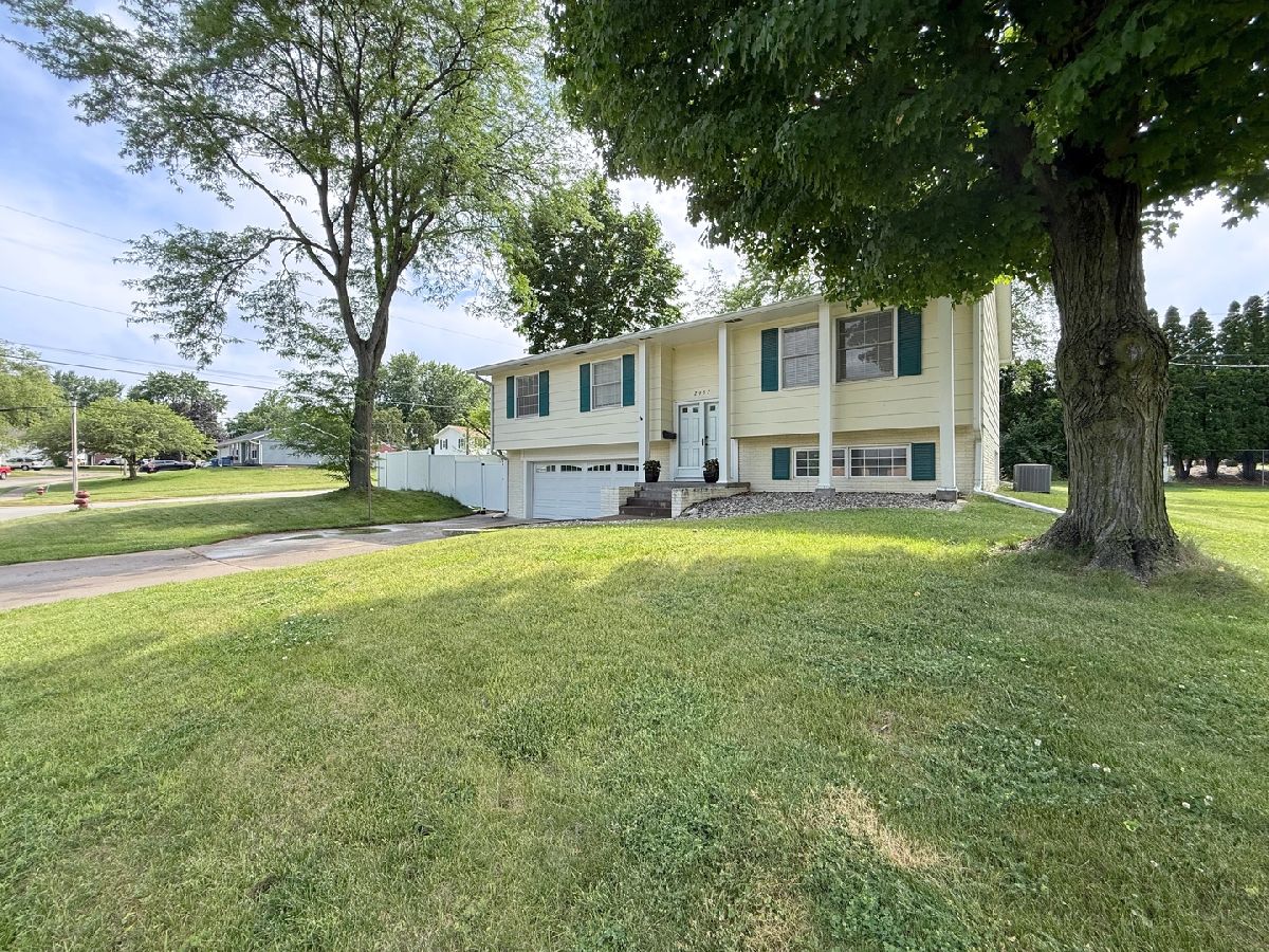  For Sale East Moline Illinois, 2957 10th Street