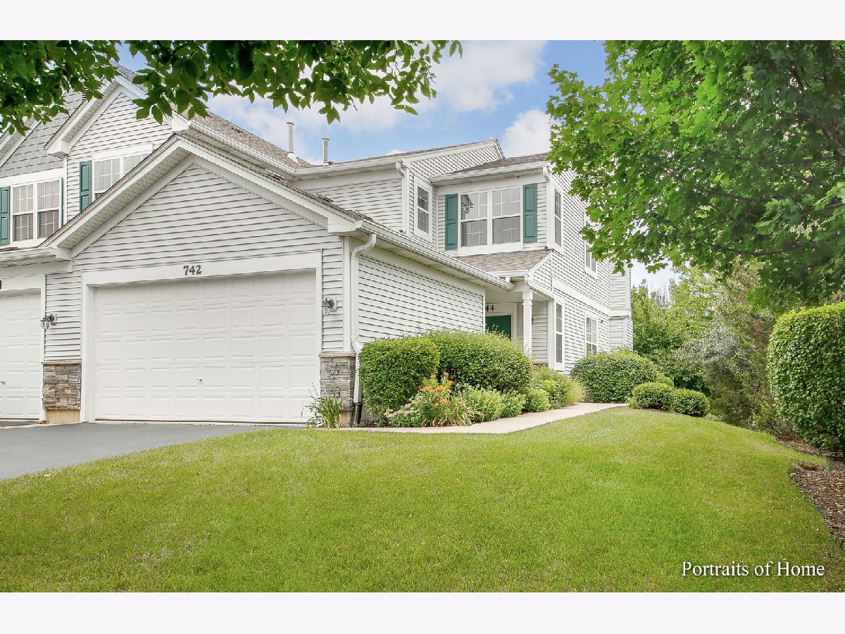  For Rent Naperville Illinois, 742 Genesee