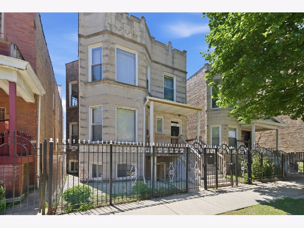  Rented Chicago Illinois, 3353 Evergreen