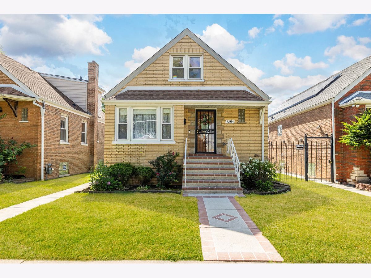  For Sale Chicago Illinois, 4354 Komensky Avenue
