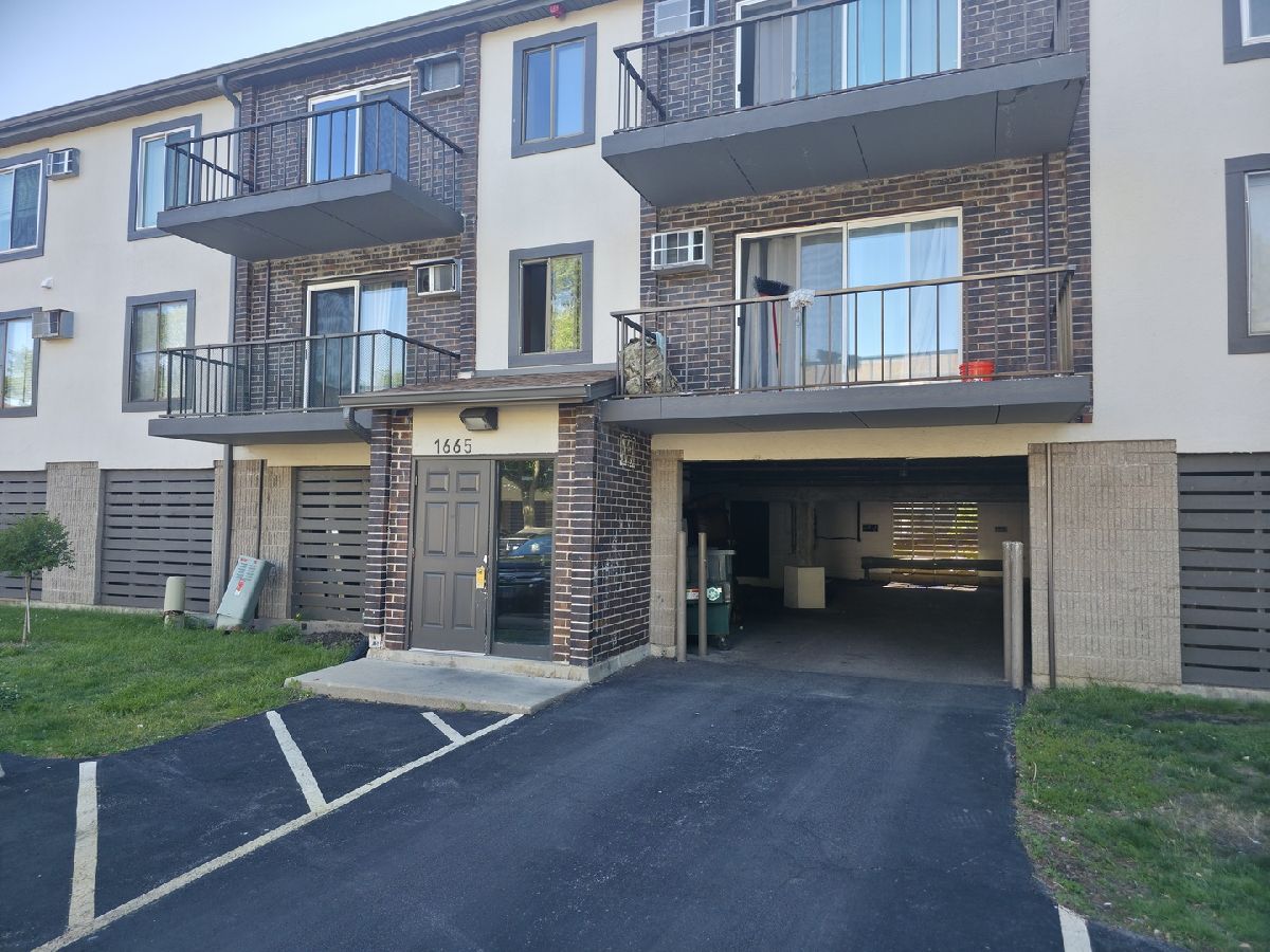  For Rent Naperville Illinois, 1665 Coach