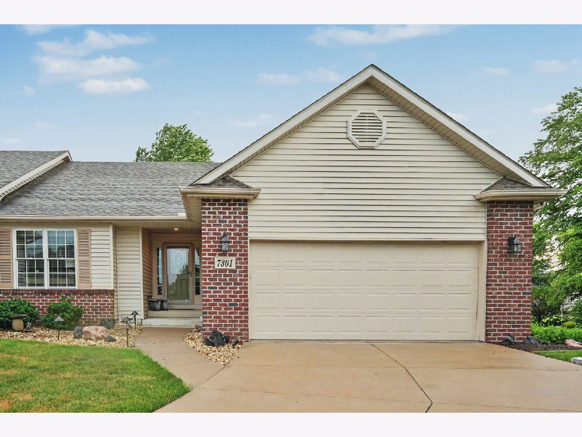 For Sale Moline Illinois, 7301 35th Avenue Court
