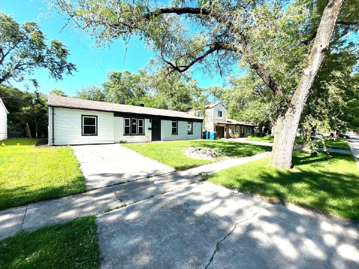  For Sale Sauk Village Illinois, 2023 216th Street