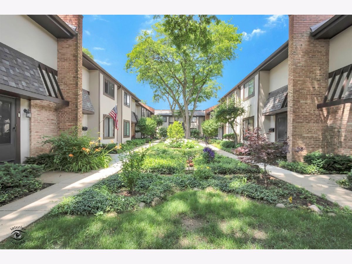  For Sale Glenview Illinois, 1734 Henley Street