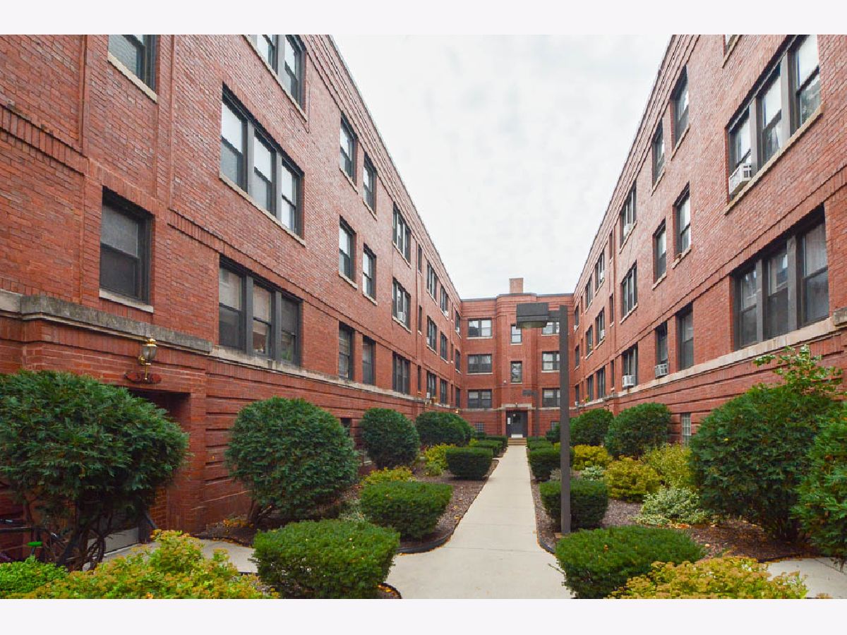  For Rent Chicago Illinois, 5736 Winthrop