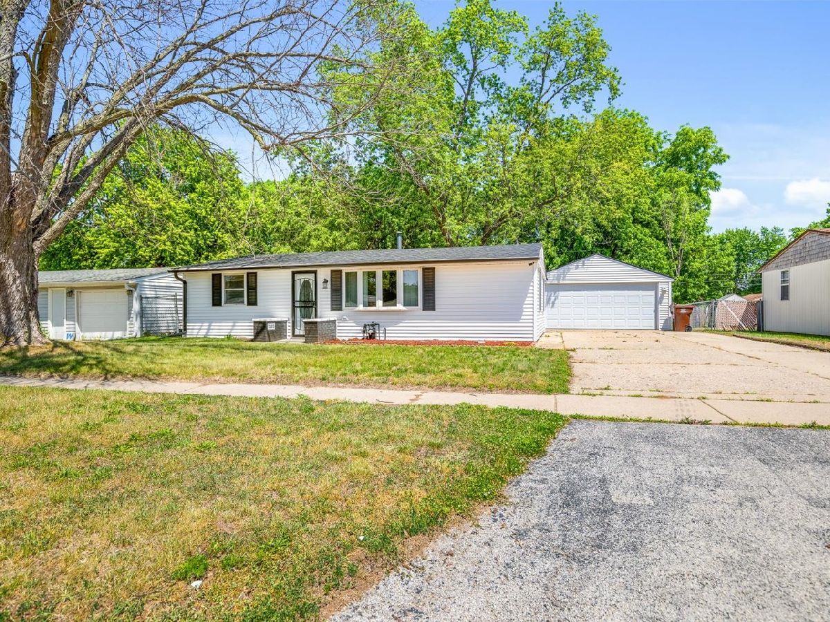  For Sale Machesney Park Illinois, 7423 Cadet Road