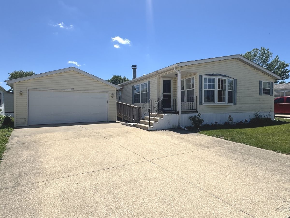  For Sale Manteno Illinois, 155 Scarlet Drive