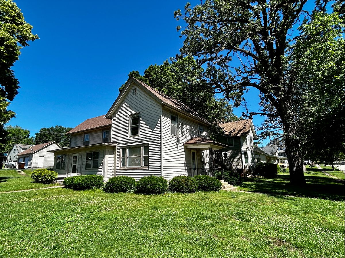  For Sale Pecatonica Illinois, 126 6th Street