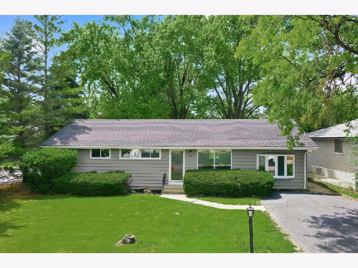  Sold Wauconda Illinois, 221 Sky Hill
