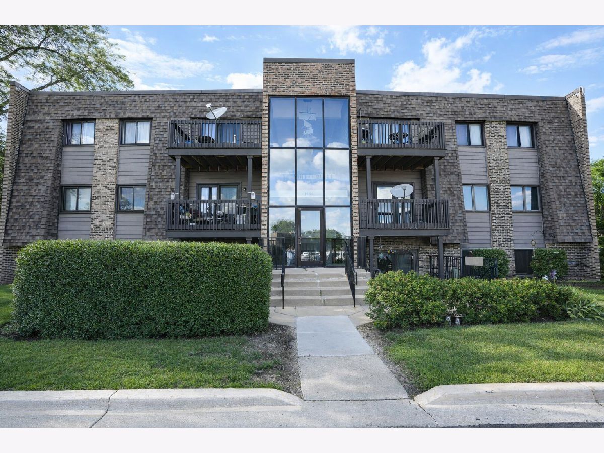 Condominiums For Rent Drake Terrace Wheaton Illinois, 1486 Stonebridge