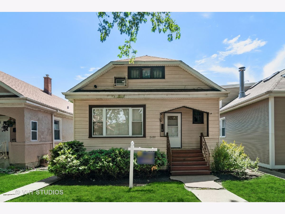  For Rent Chicago Illinois, 2439 Byron