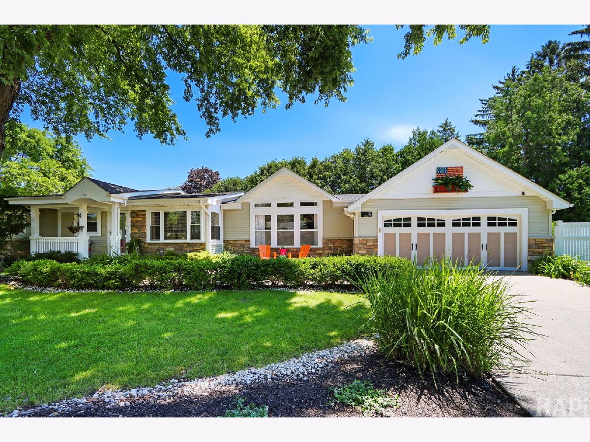 Homes For Sale Loch Lomond Mundelein Illinois, 597 Dublin Drive