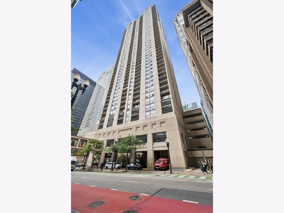  For Rent Chicago Illinois, 200 Dearborn