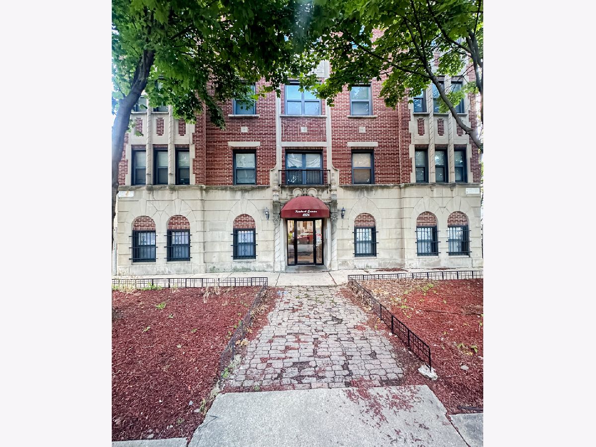  For Sale Chicago Illinois, 6324 Kimbark Avenue