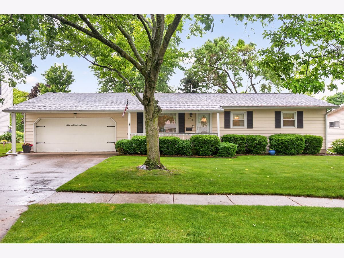  For Sale Sycamore Illinois, 633 Emmert Drive