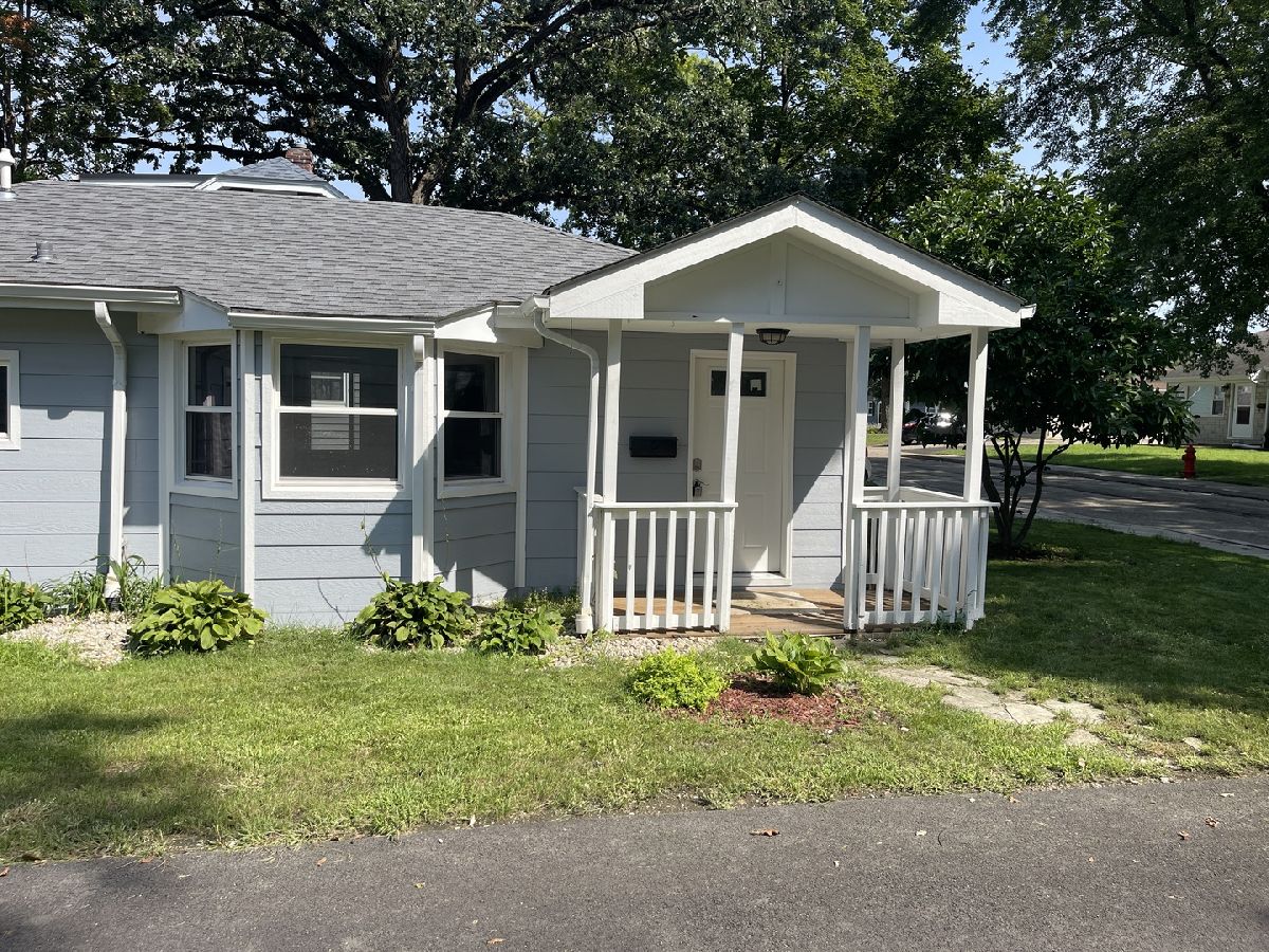  For Sale Mundelein Illinois, 418 Midway Drive