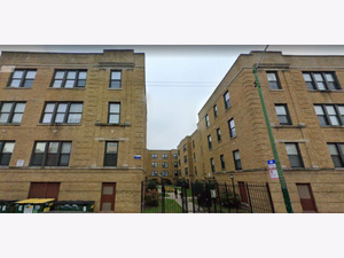  For Rent Chicago Illinois, 3217 Diversey