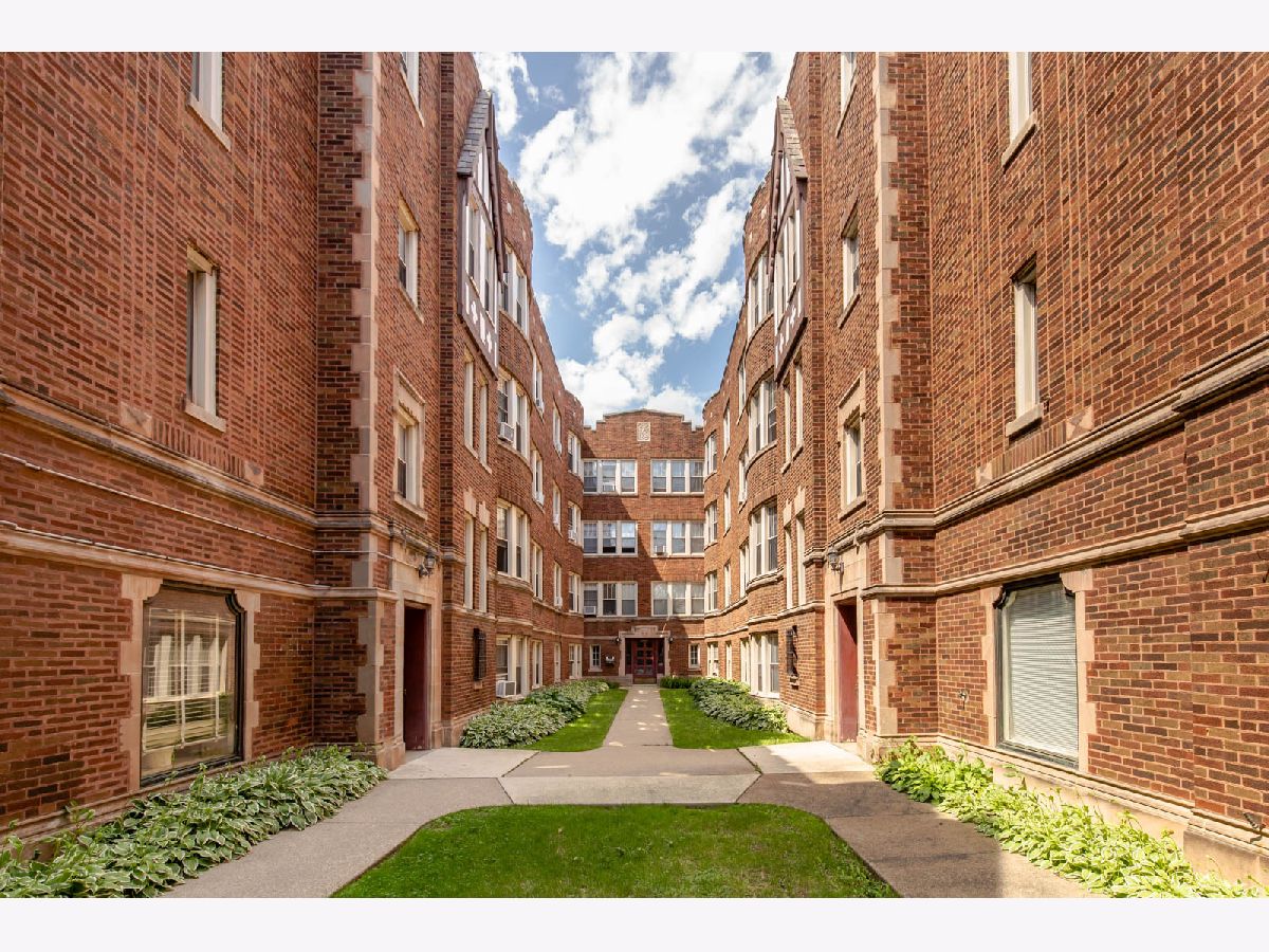  Rented Chicago Illinois, 3746 Irving Park