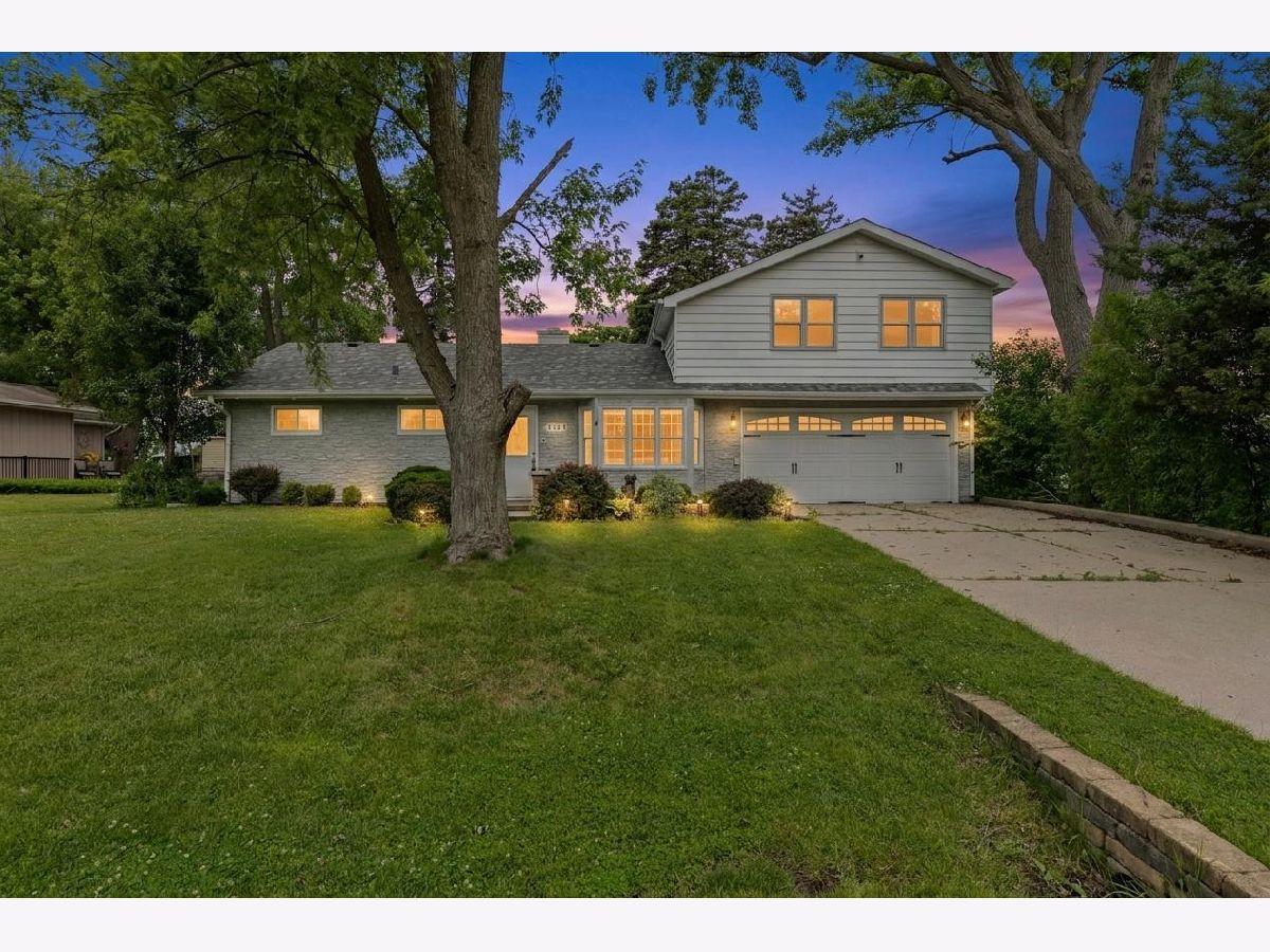 Homes For Sale Golfview Hills Hinsdale Illinois, 5524 Bruner Street