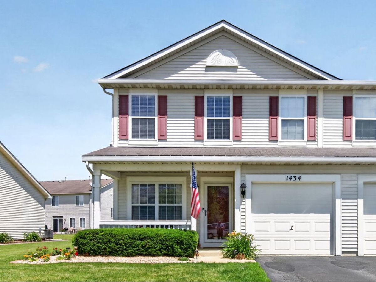  For Sale Minooka Illinois, 1434 Plantain Drive