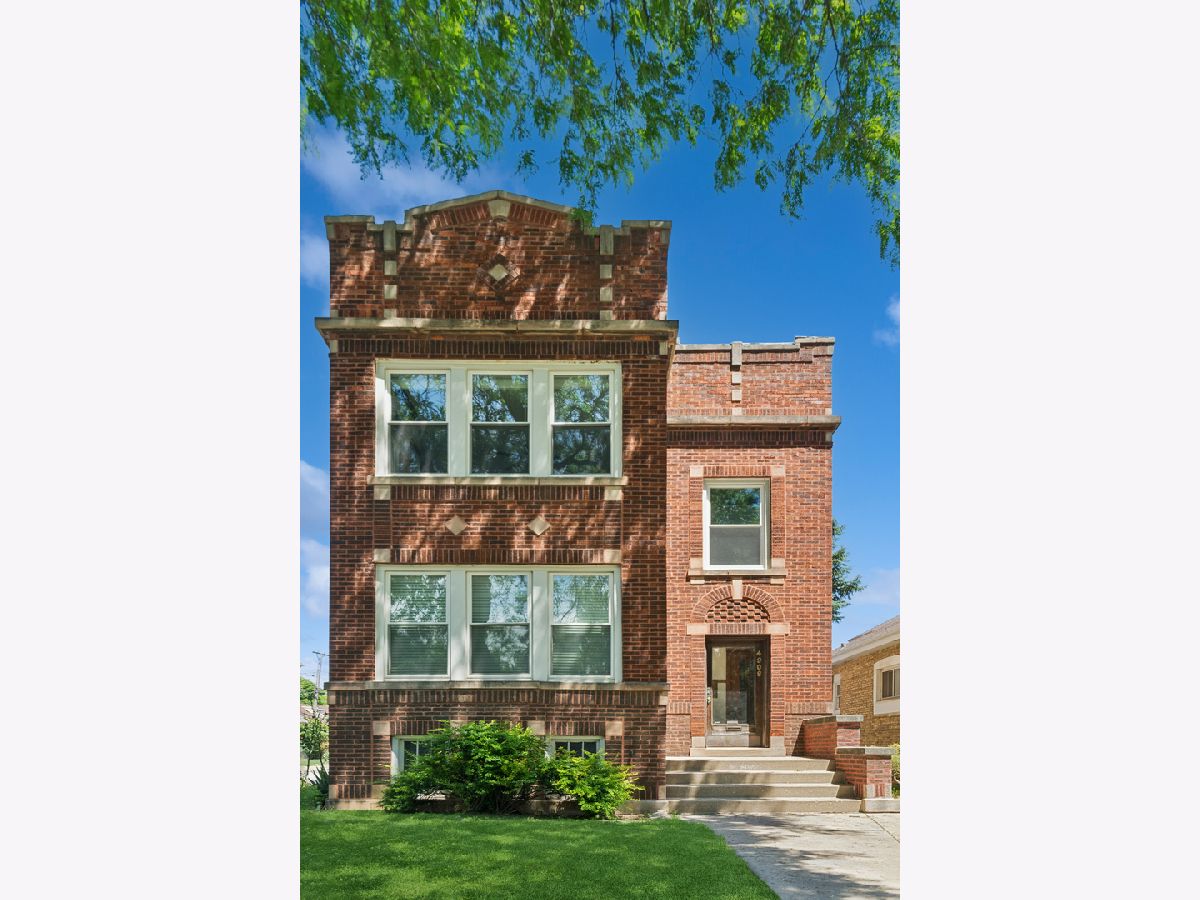  For Sale Chicago Illinois, 4908 Pensacola Avenue