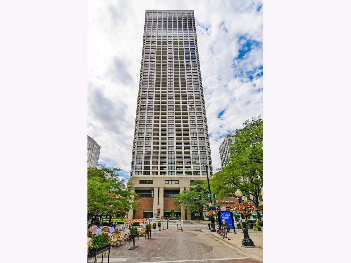  Rented Chicago Illinois, 1030 State