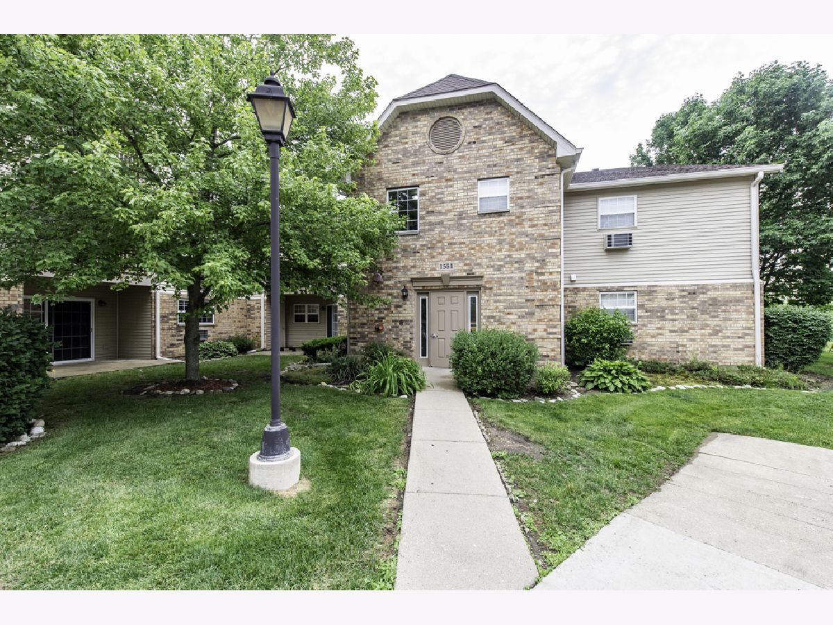  For Rent Round Lake Beach Illinois, 1551 Crystal Rock