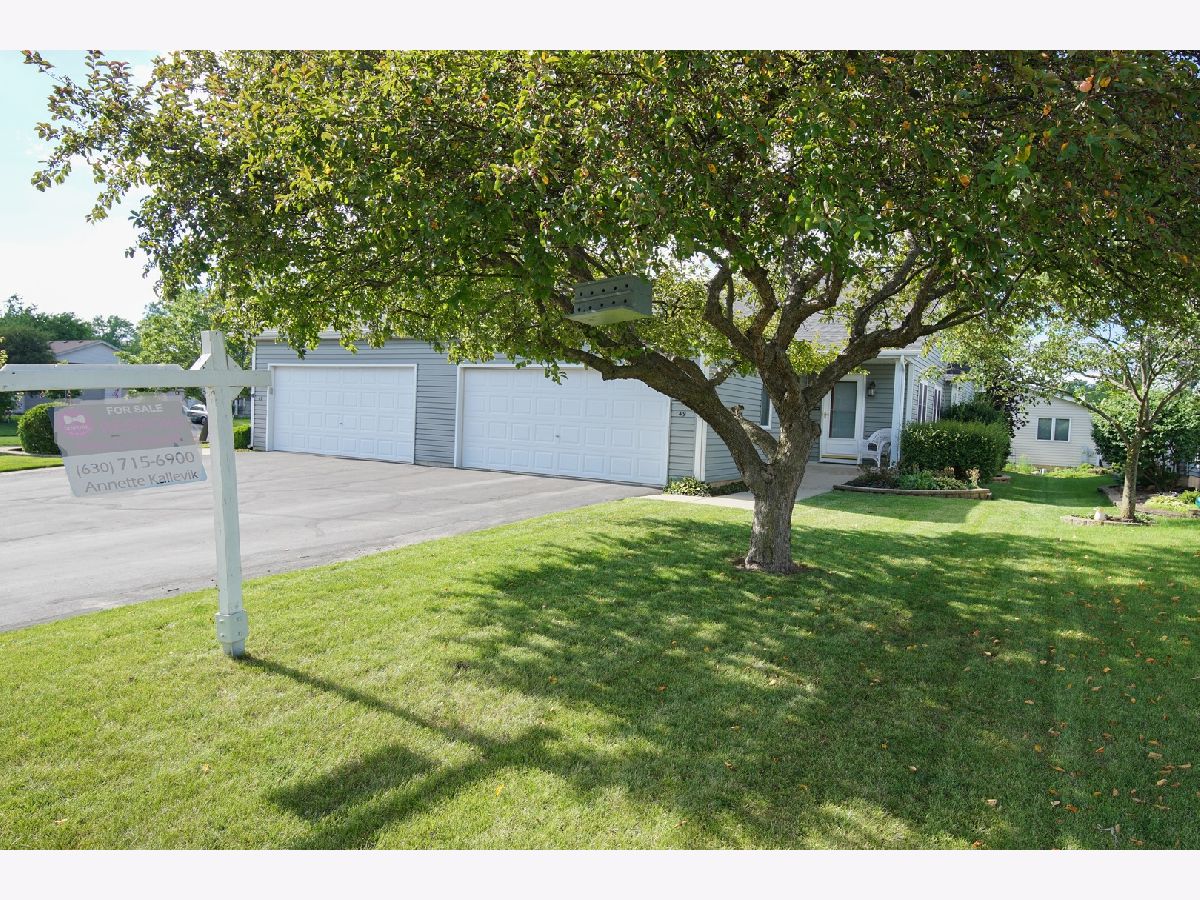  Sold North Aurora Illinois, 49 Walnut