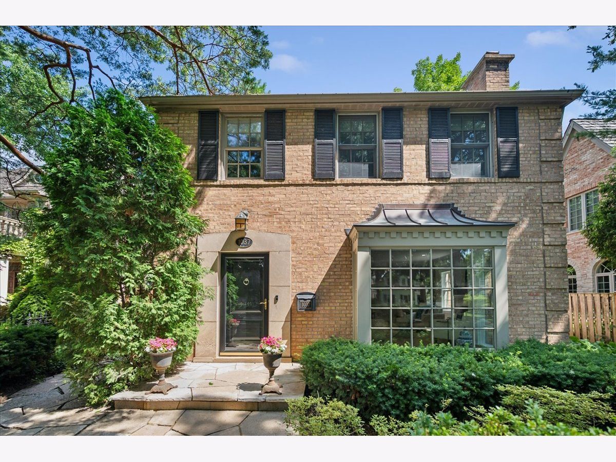  For Sale Winnetka Illinois, 1037 Oak Street