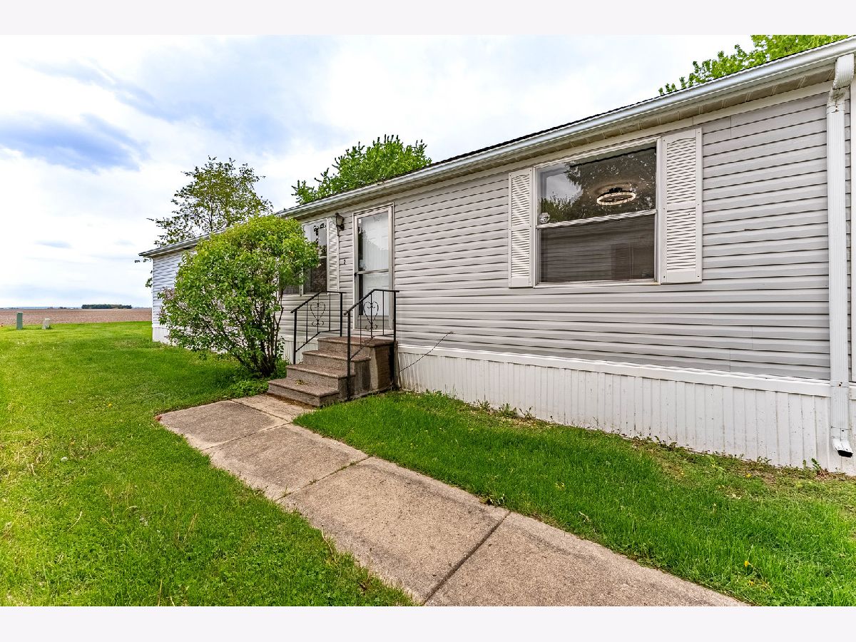  For Sale Sandwich Illinois, 25 Cedar Lane