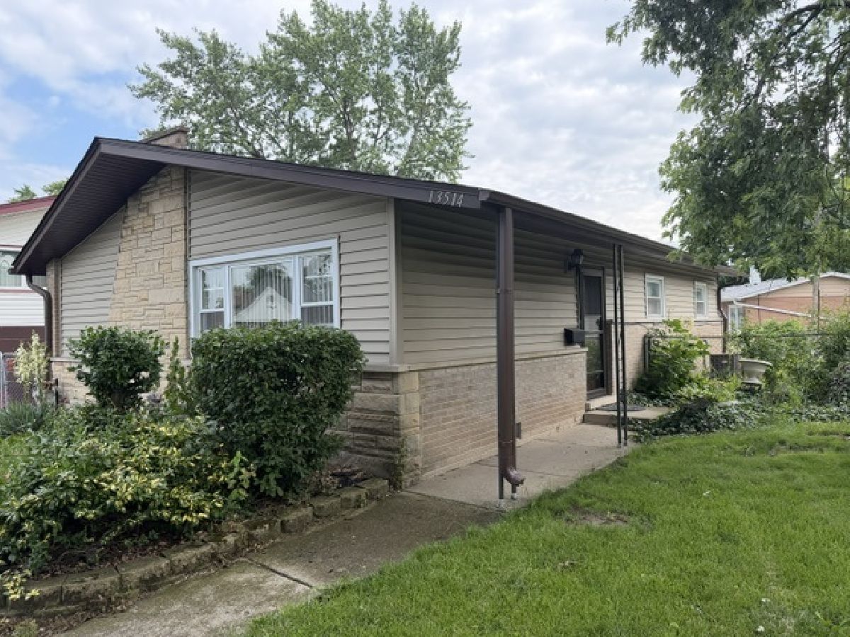  For Sale Crestwood Illinois, 13514 Short Drive