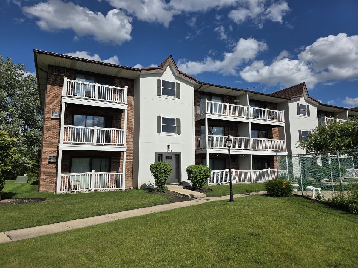 Condominiums For Rent Willows Aurora Illinois, 189 Gregory