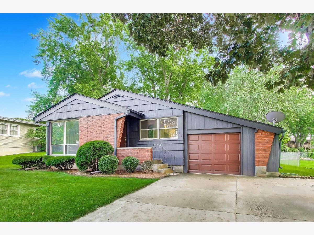  For Sale Hampshire Illinois, 267 Panama Avenue