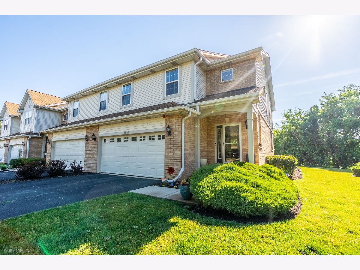  For Sale Darien Illinois, 9207 Waterfall Glen Boulevard