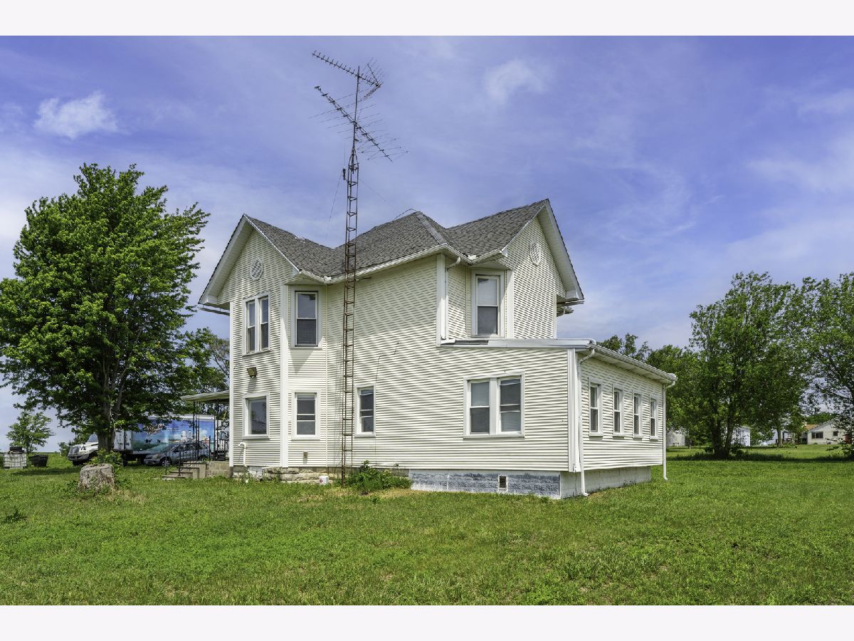  For Sale Cornell Illinois, 24501 1300 East Road
