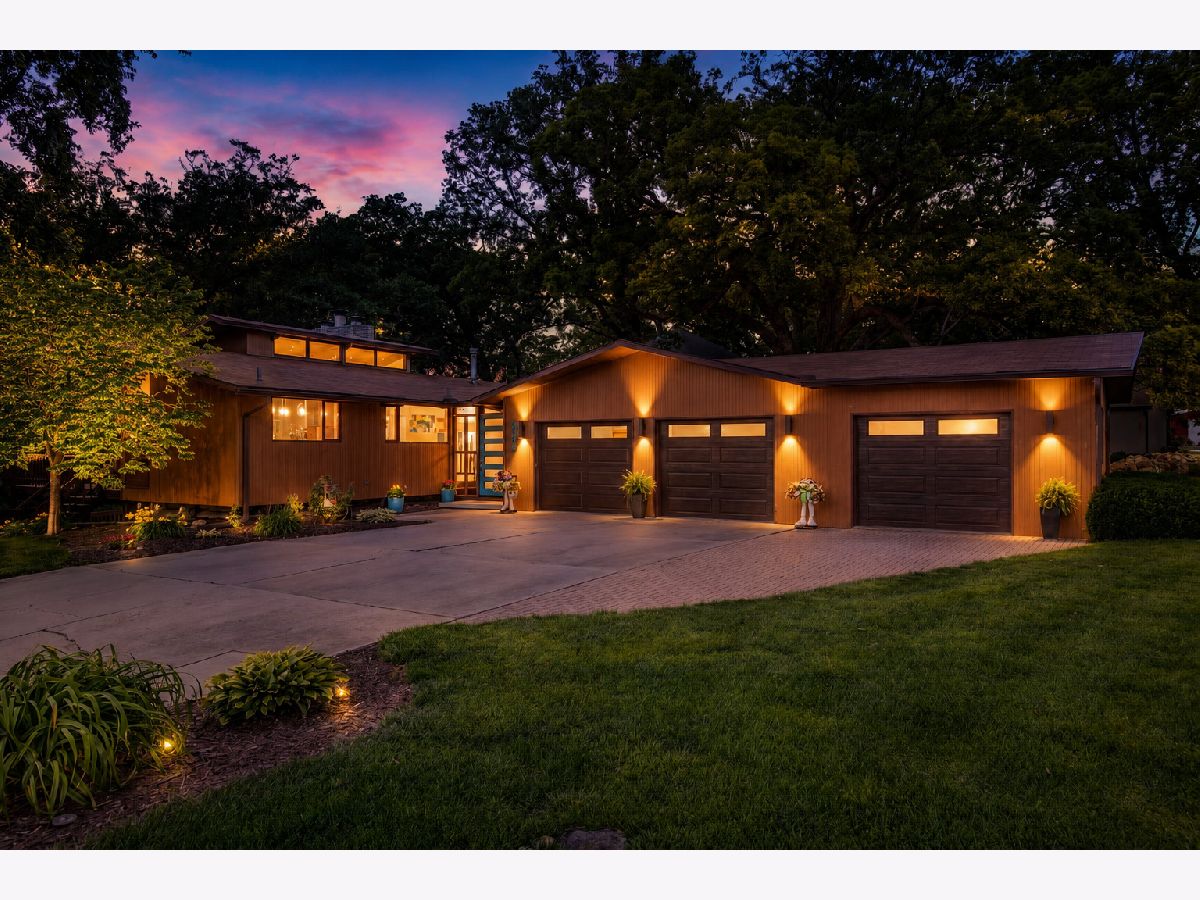  For Sale Ottawa Illinois, 2390 Circle Drive