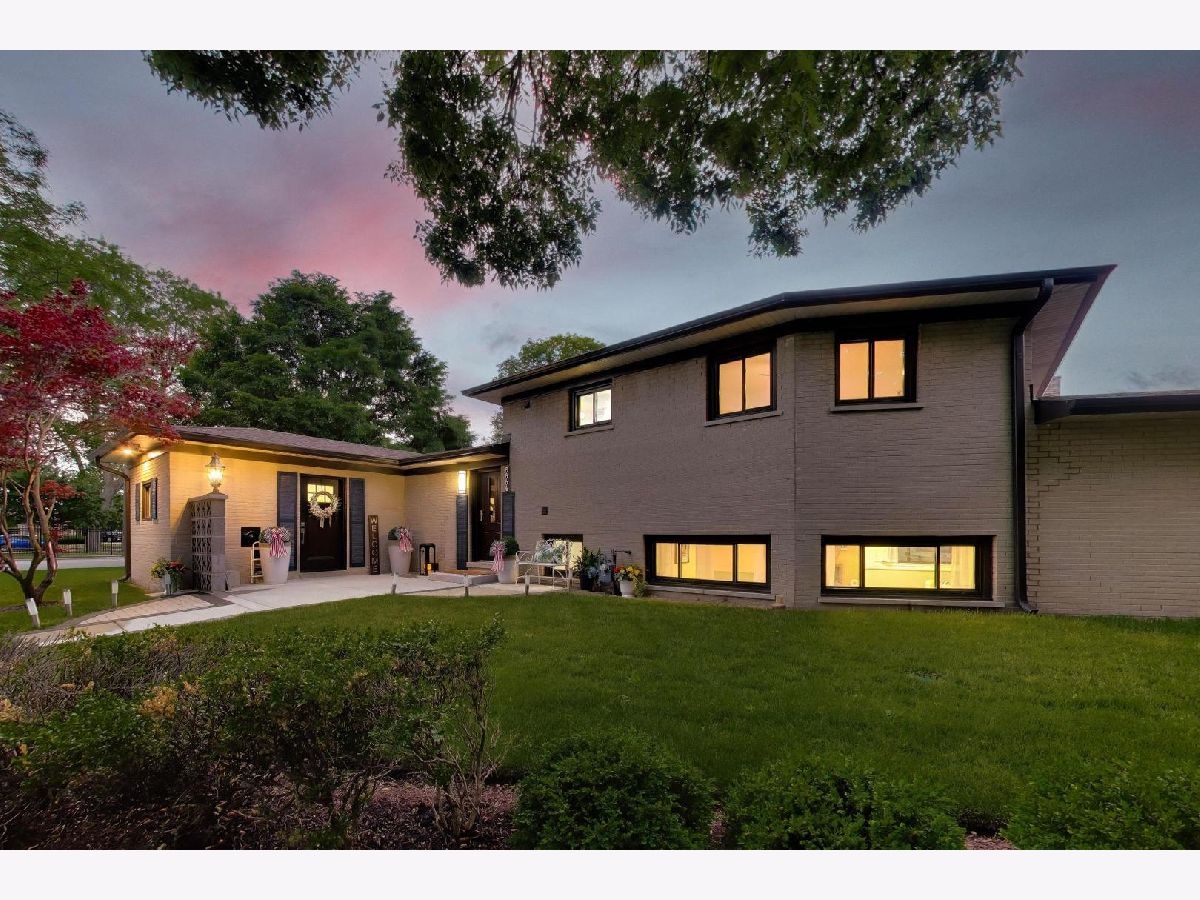  For Sale Skokie Illinois, 8864 Prairie Road